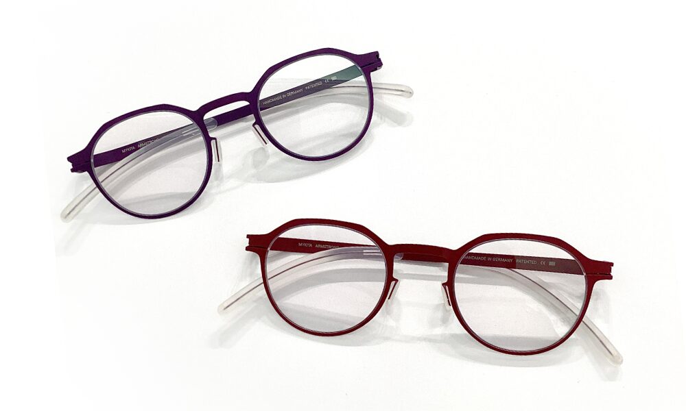 ARMSTROING軽量ステンレススチール製のARMSTRONGは、MYKITA DECADESコレクションのパント型オプティカルフレームです。